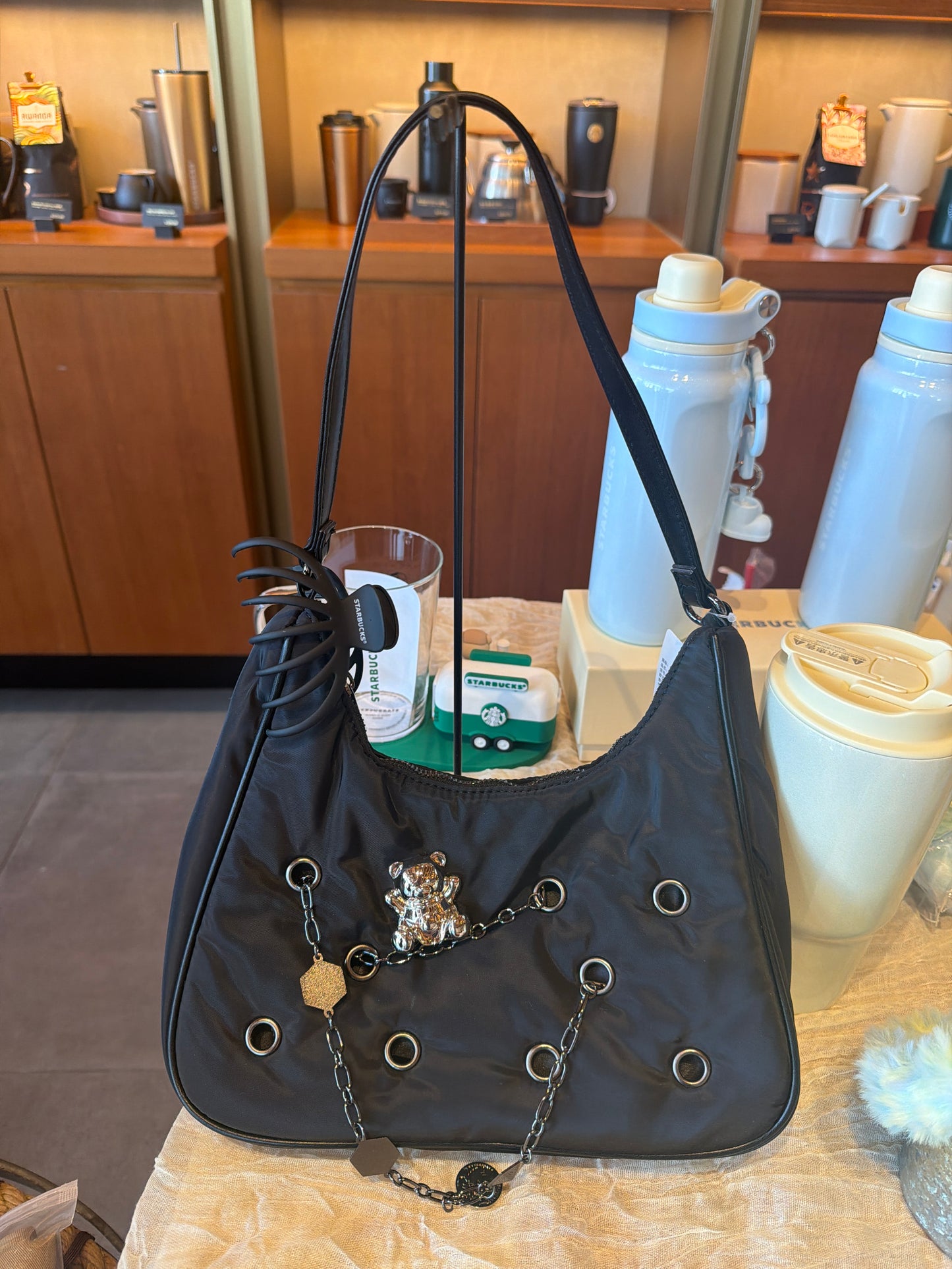 Starbucks cup num 1668