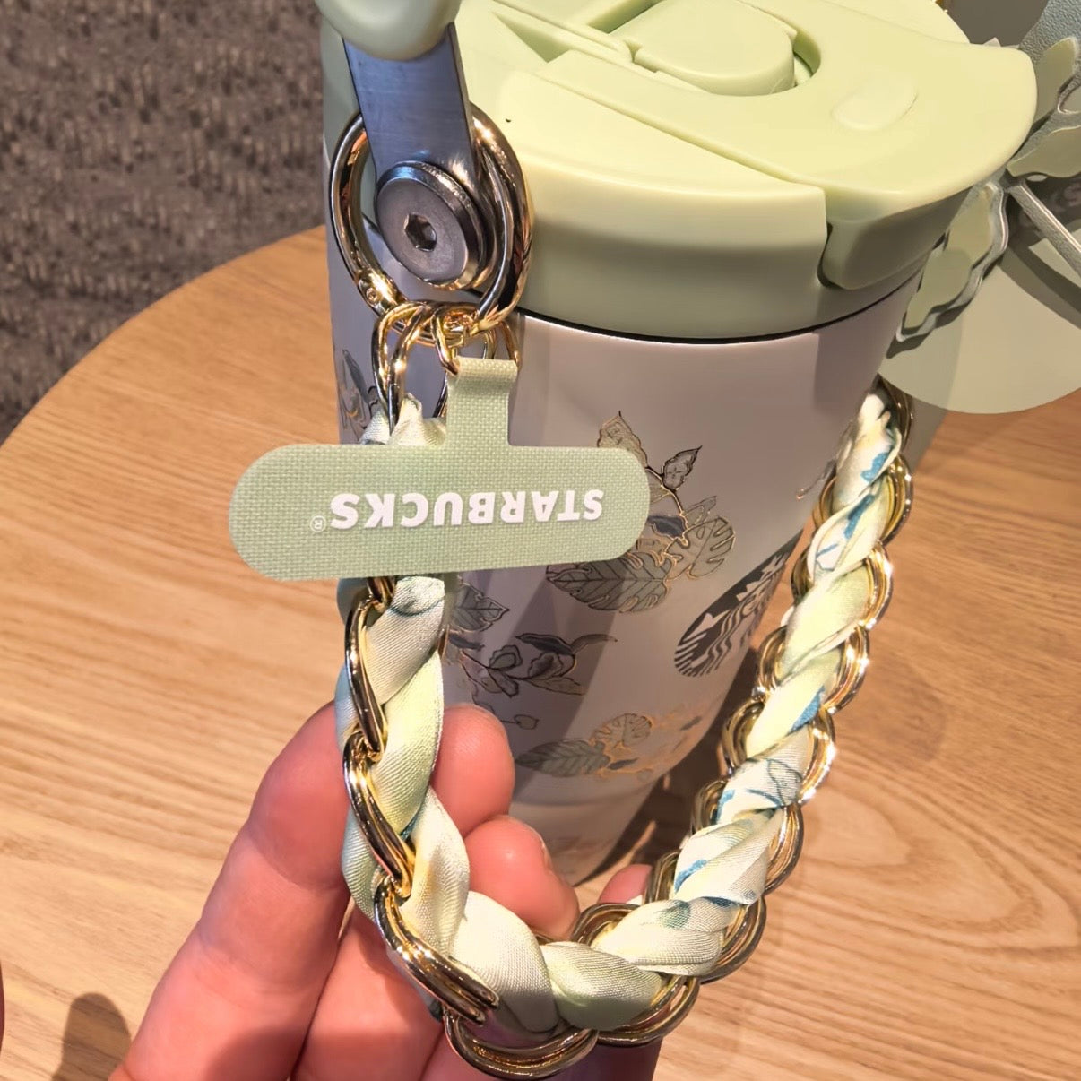 Starbucks cup num 1522