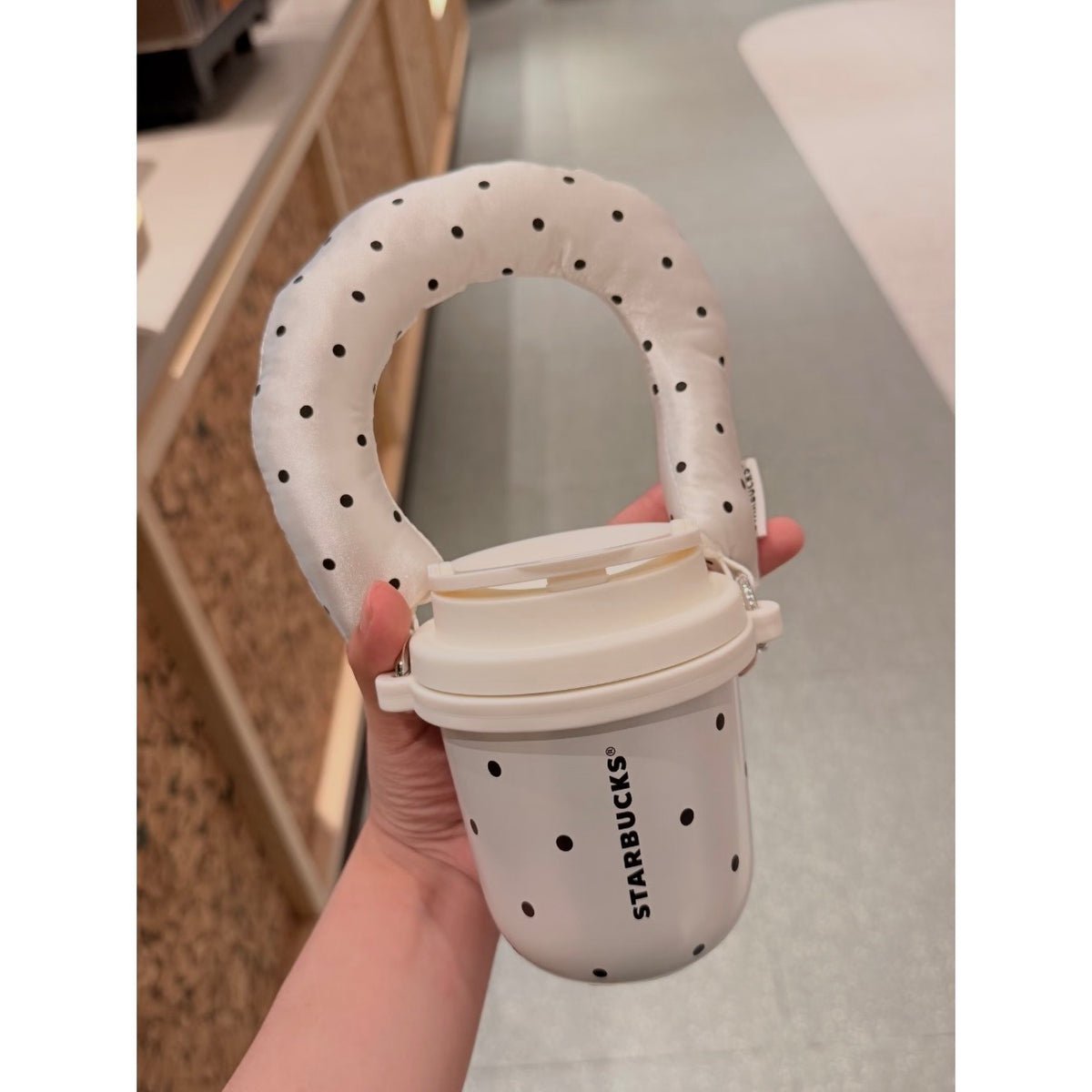 Starbucks cup num 1777