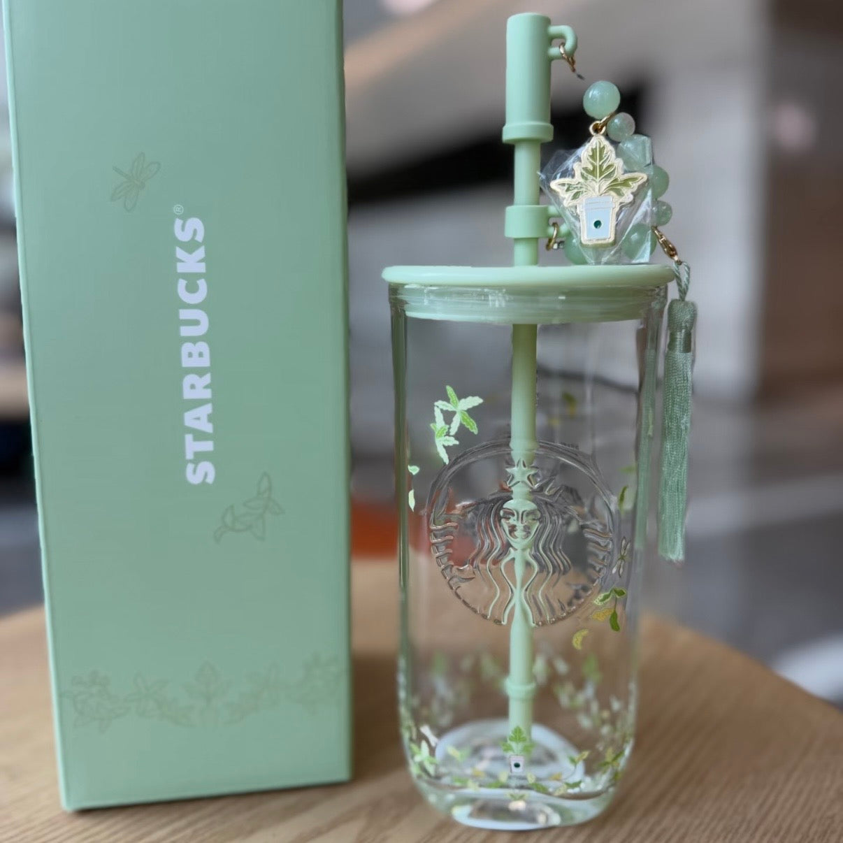 Starbucks cup num 1524