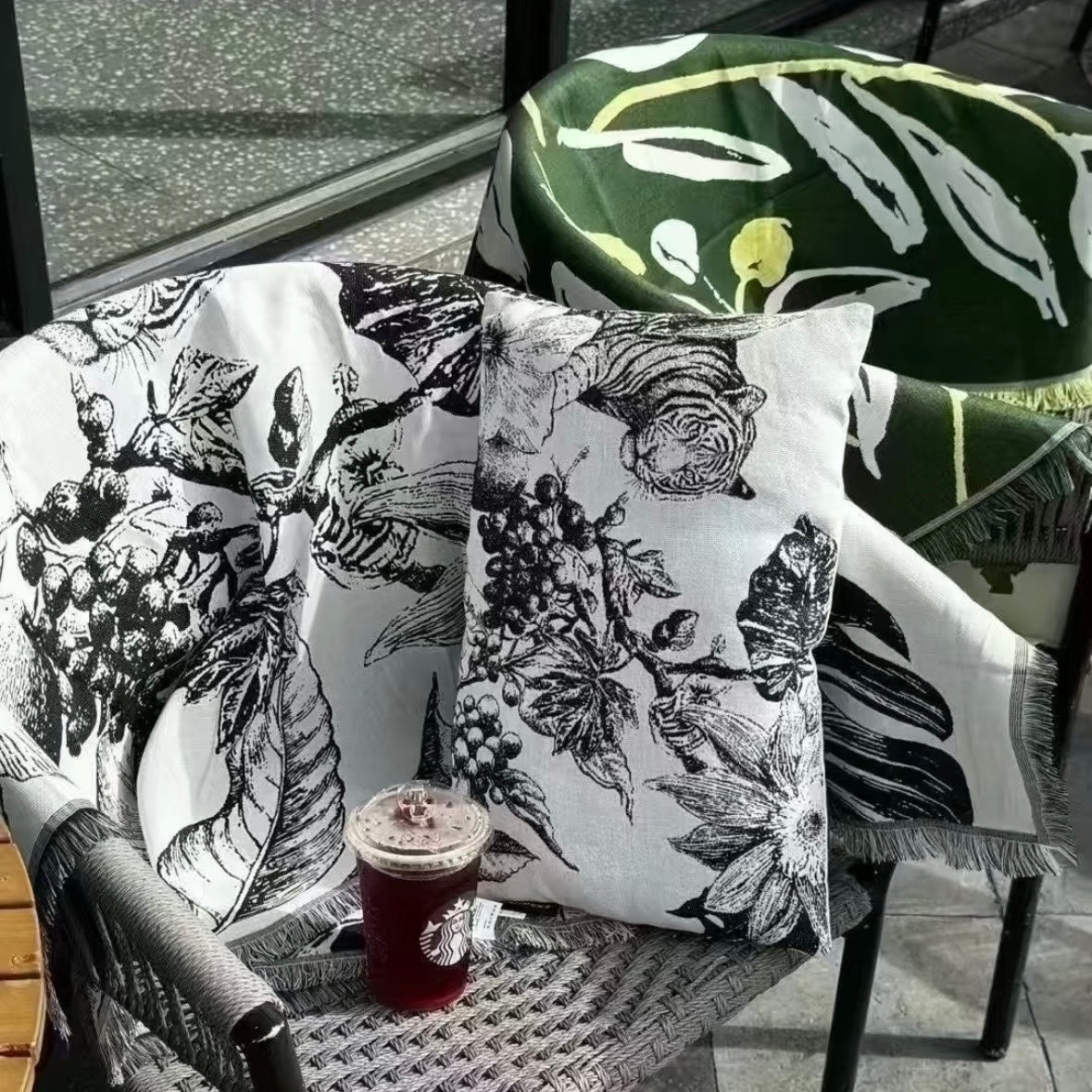 Starbucks cup num 1222