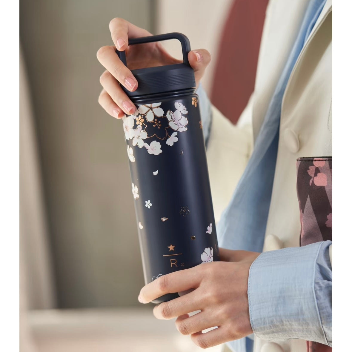 Starbucks cup num 1043