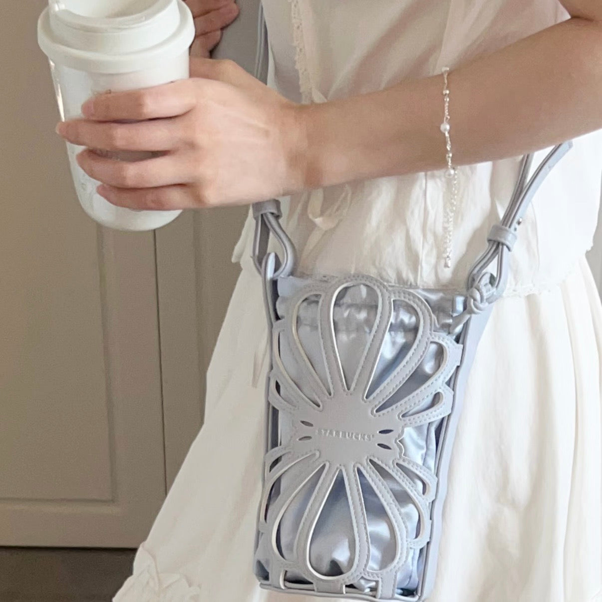 Starbucks cup num 1749