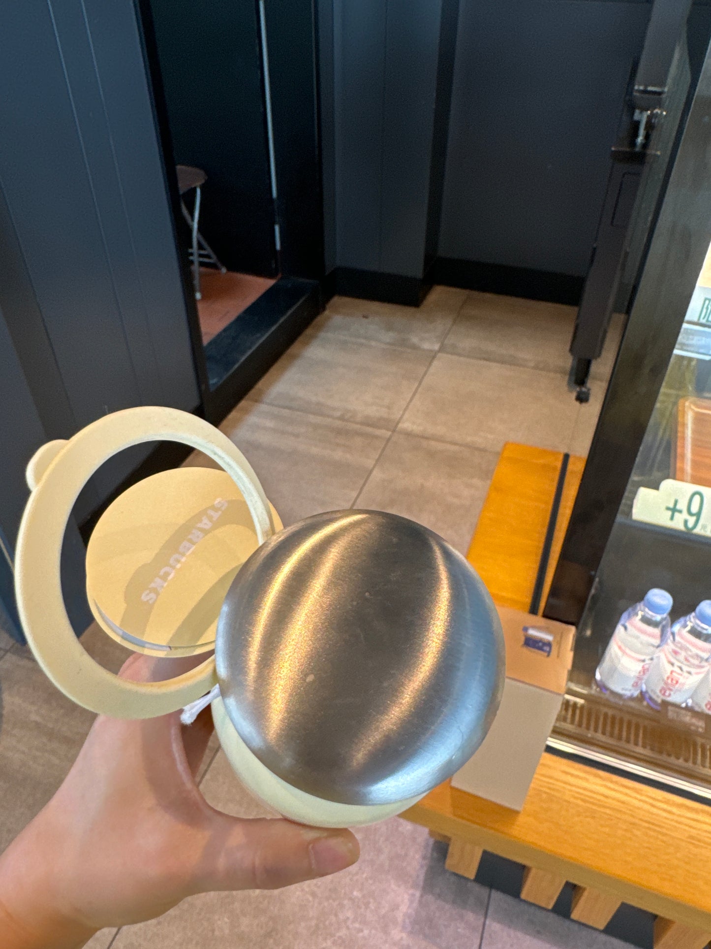 Starbucks cup num 822