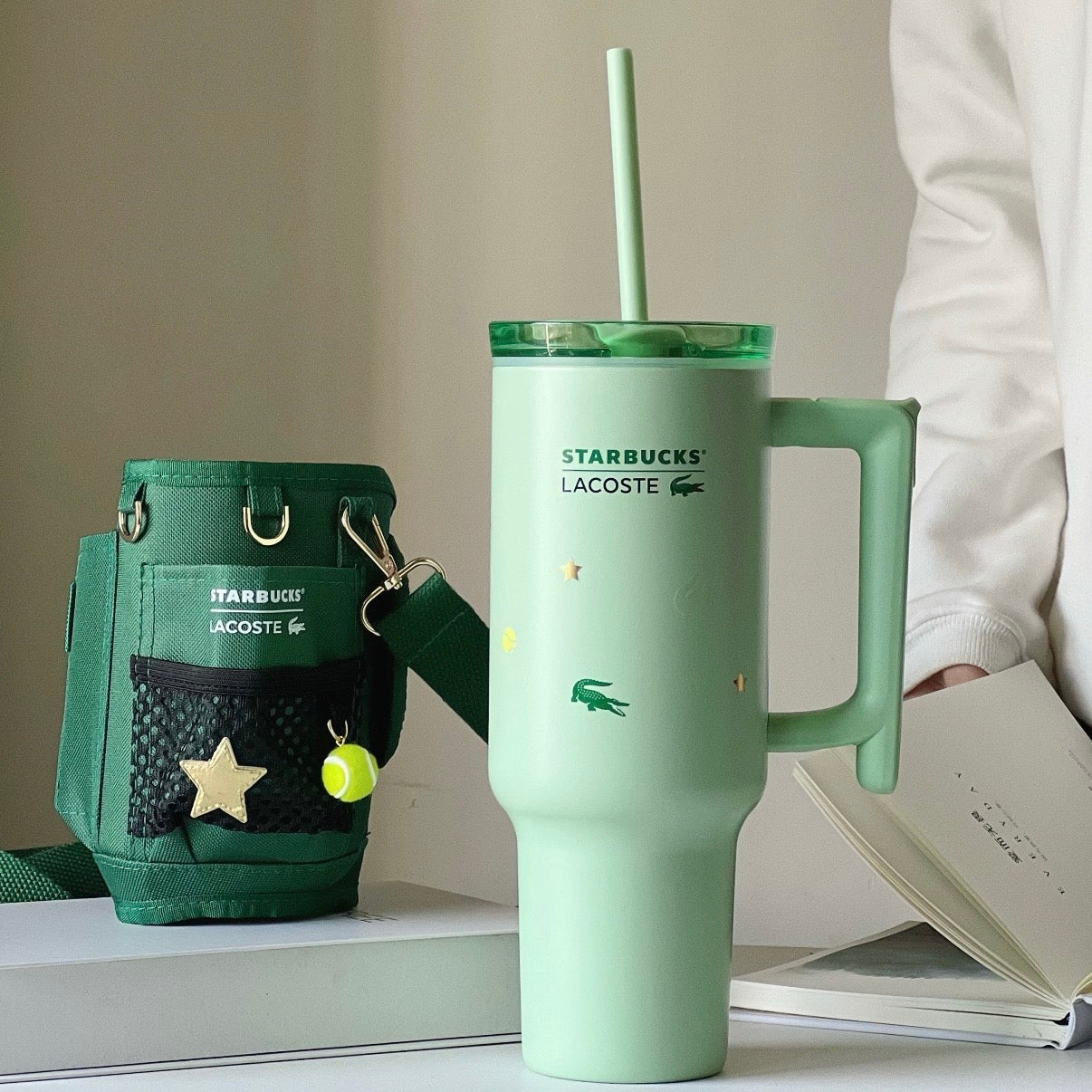 Starbucks cup num 1552