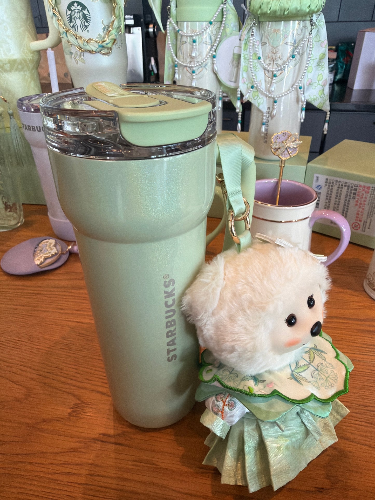 Starbucks cup num 1529