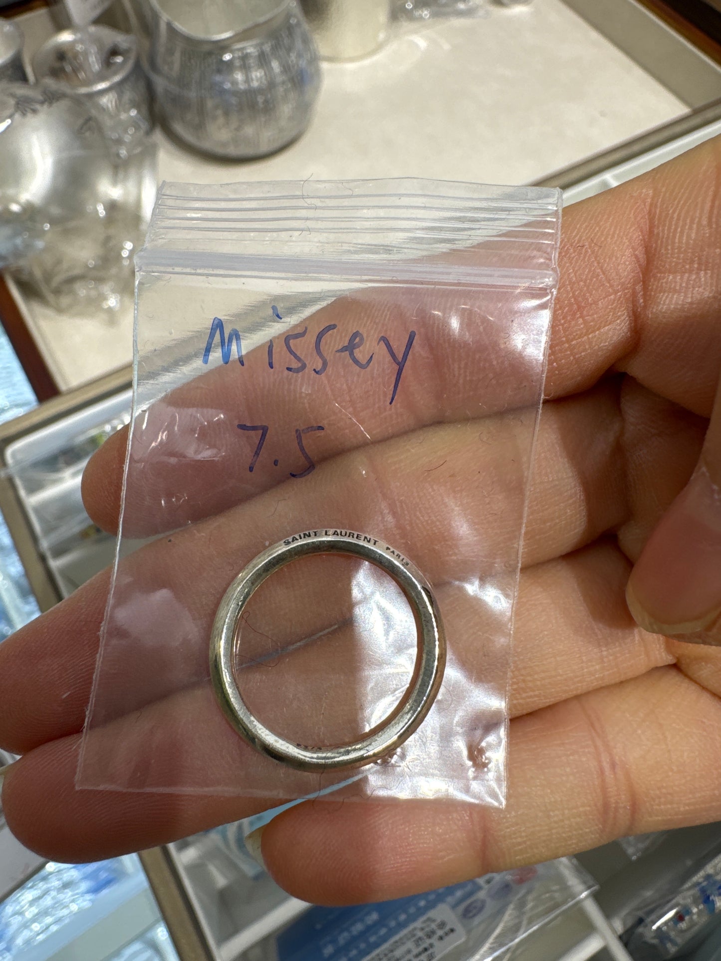 Missey link 24 12.23 man
