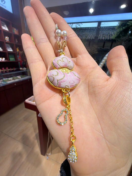 Andrea L link 26 3.8 man