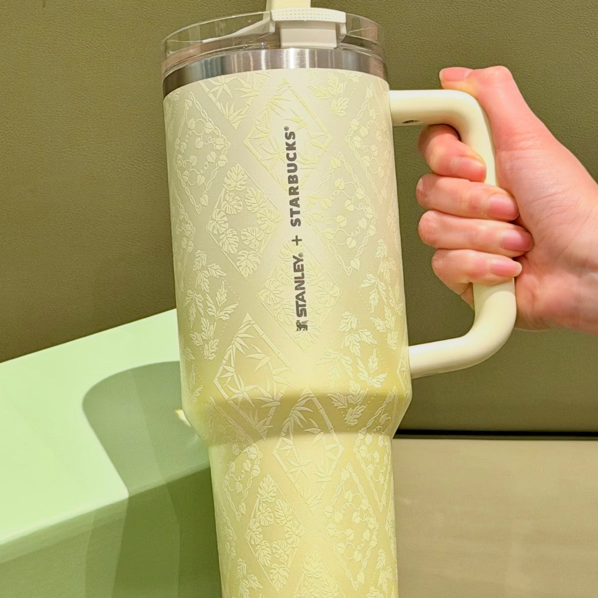 Starbucks cup num 1520