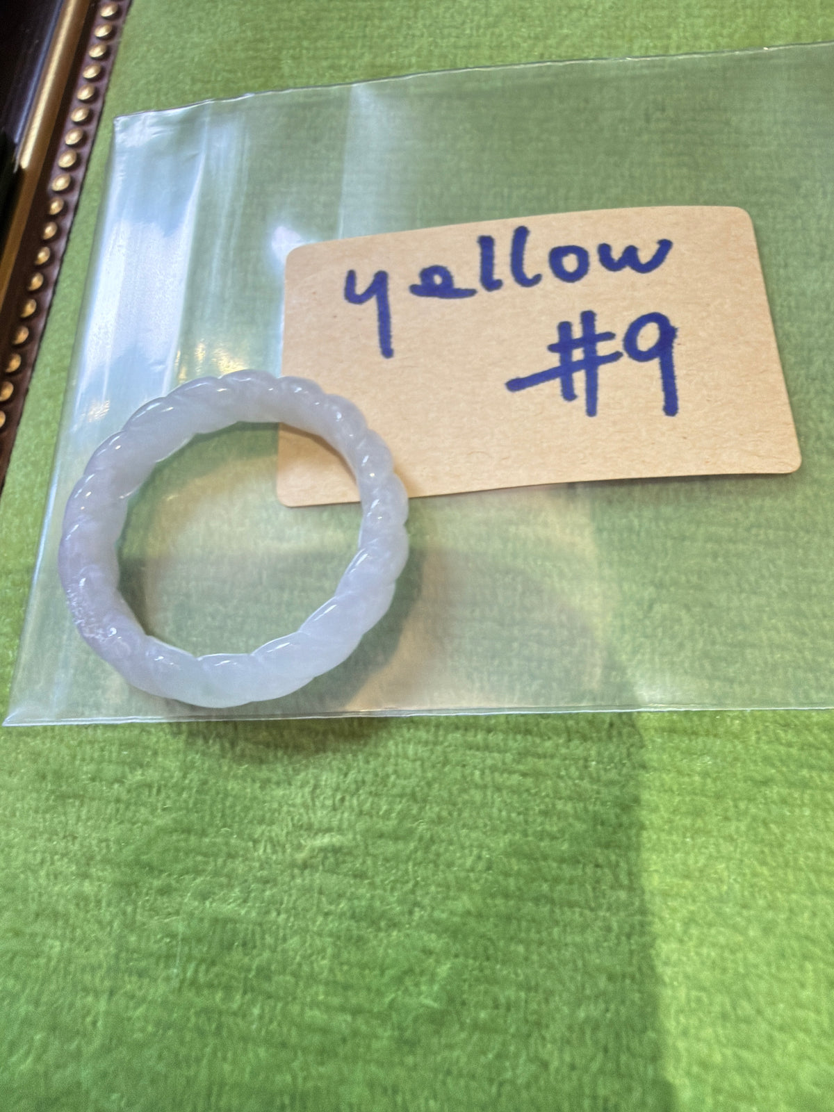 Yellow link 26 10.4