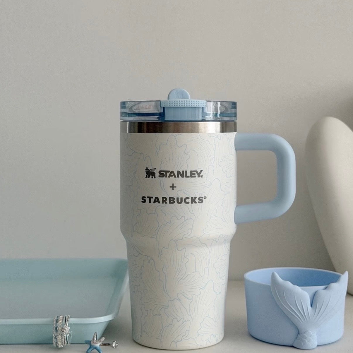Starbucks cup num 1747