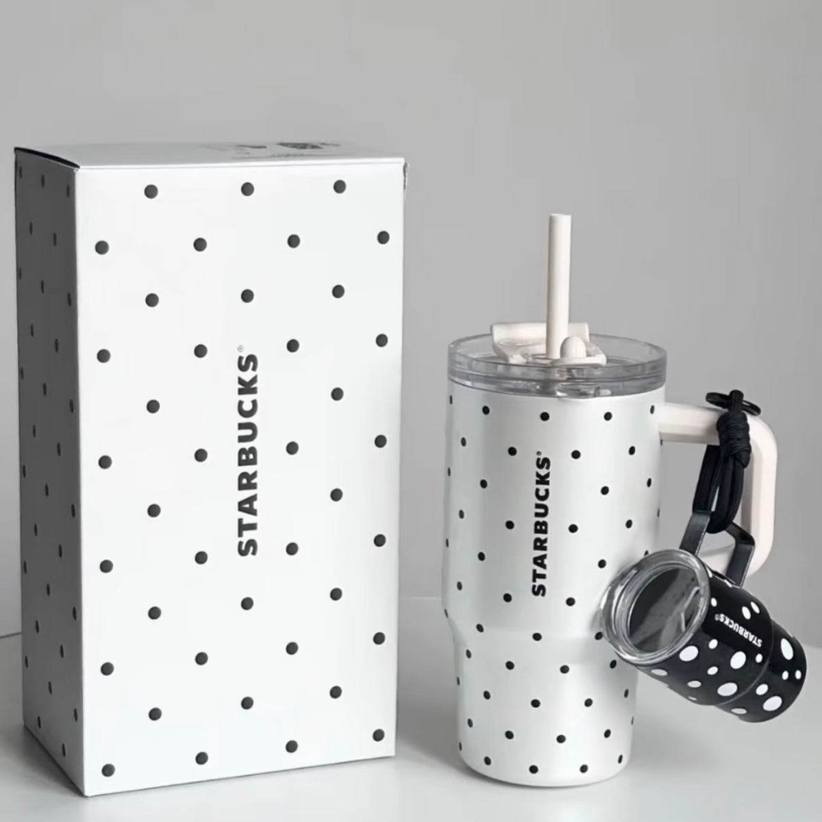 Starbucks cup num 1772