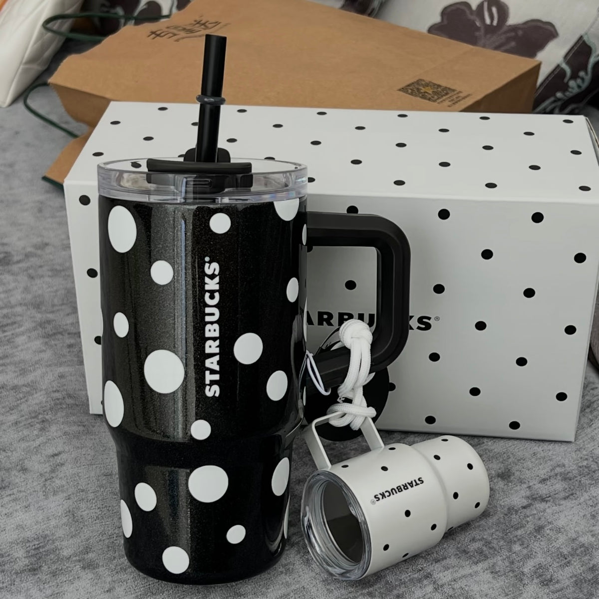 Starbucks cup num 1772