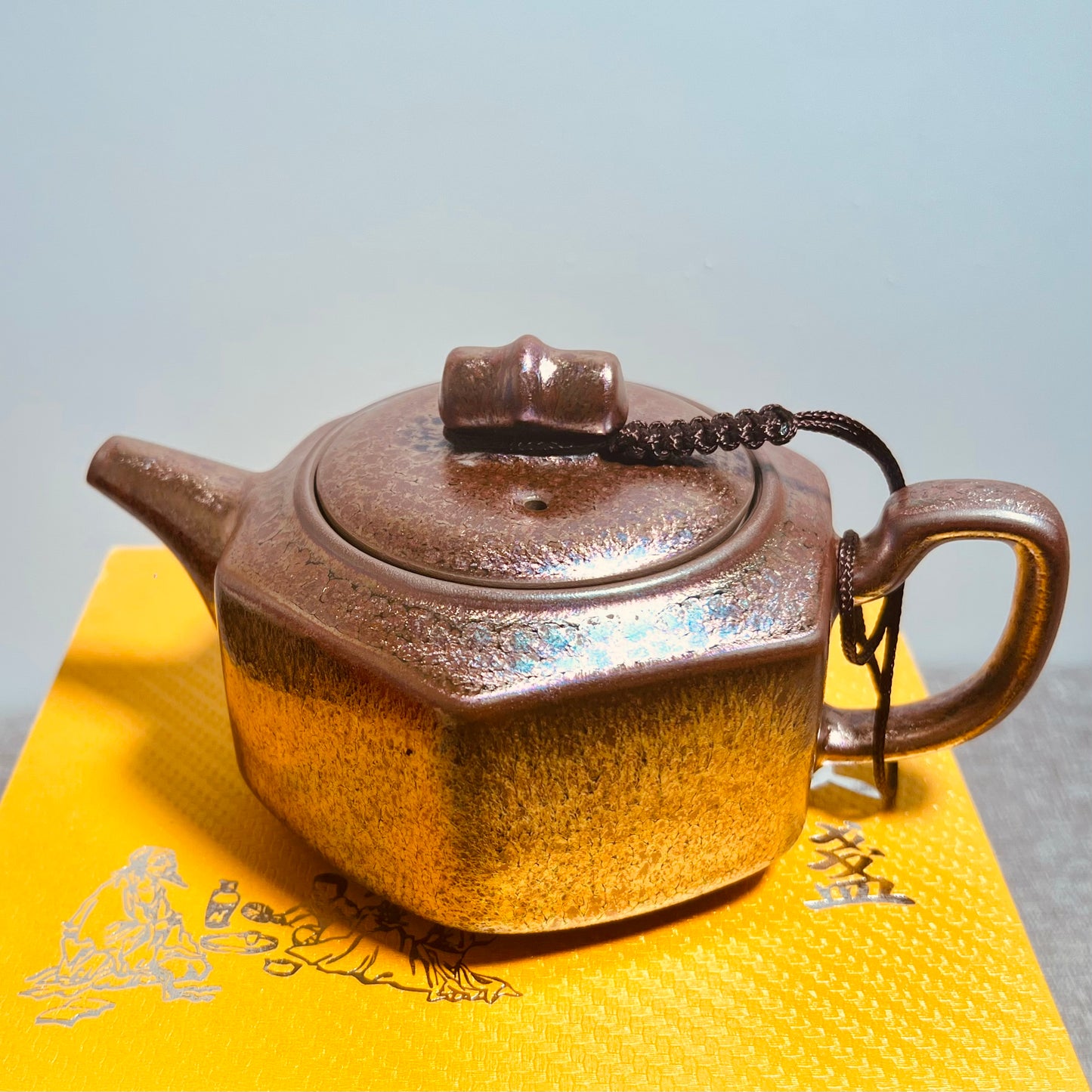 Master work purple golden teapot-IM304